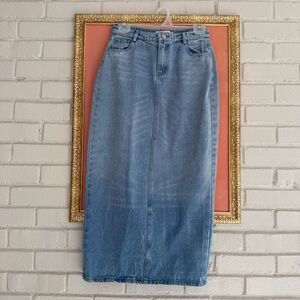 90s Style Medium-wash Blue Denim Maxi Skirt - O’Dolly Dearest